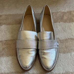 Nine West Metallic Silver Flats